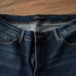 Judy Blue Slim Fit Blue Jeans with Classic Denim Style